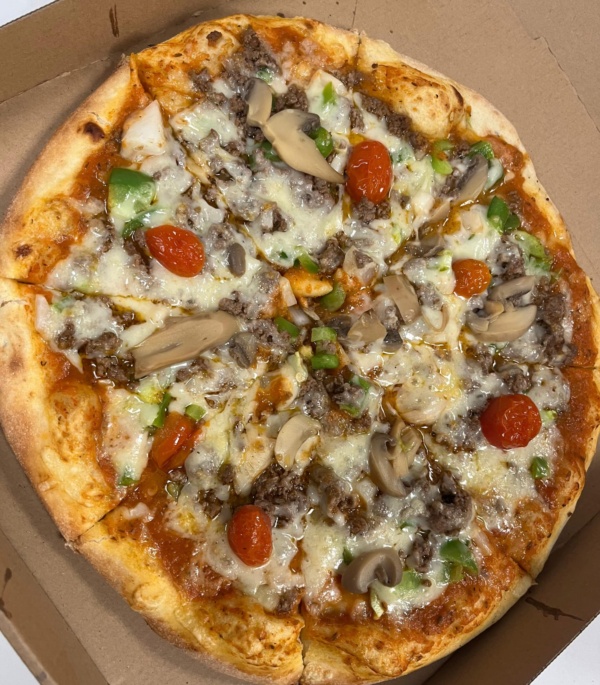 Pizza Beef and Vegetables with Edge (Border)